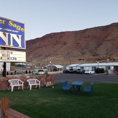 Silver Sage Inn Моуаб Екстериор снимка