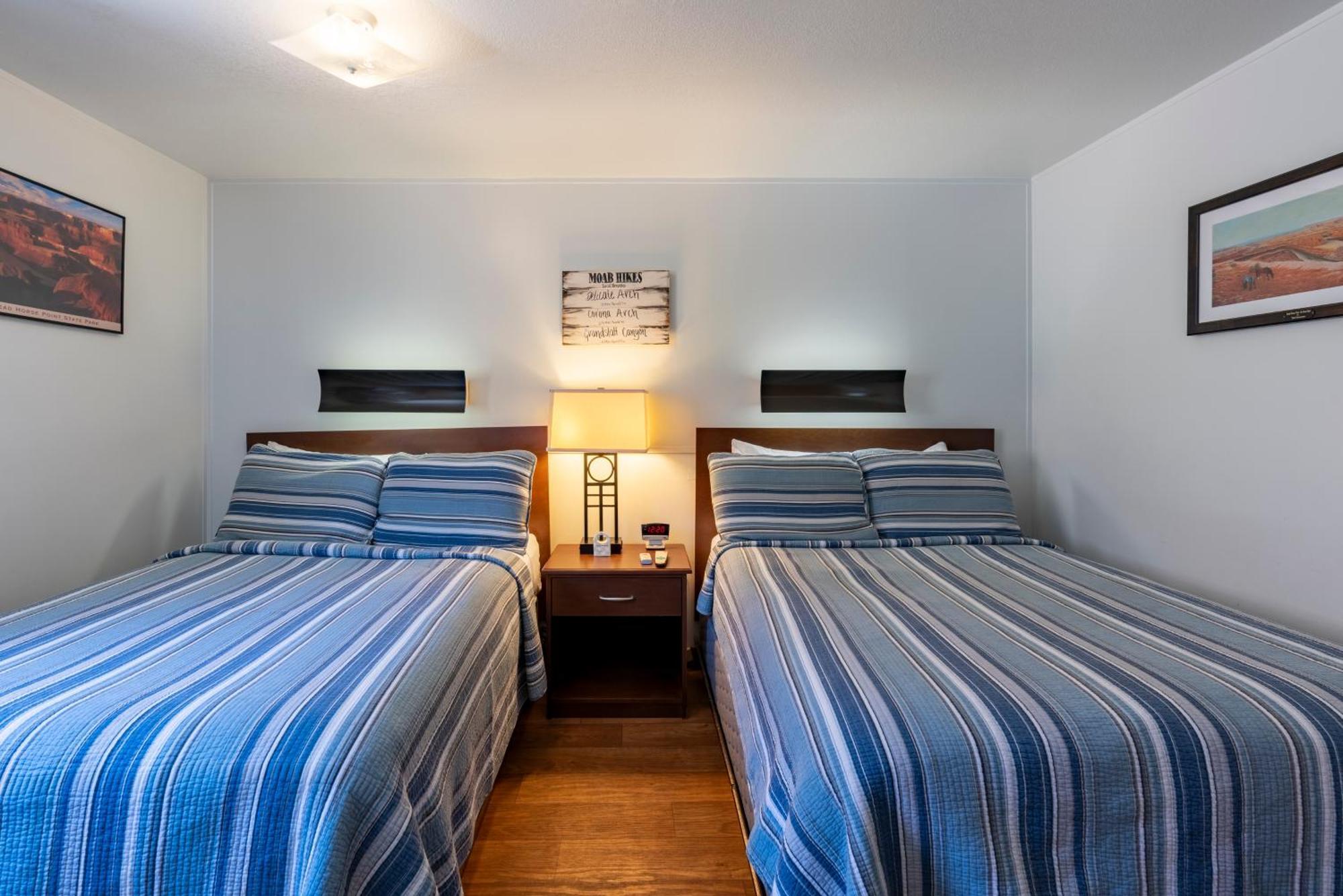 Silver Sage Inn Моуаб Екстериор снимка