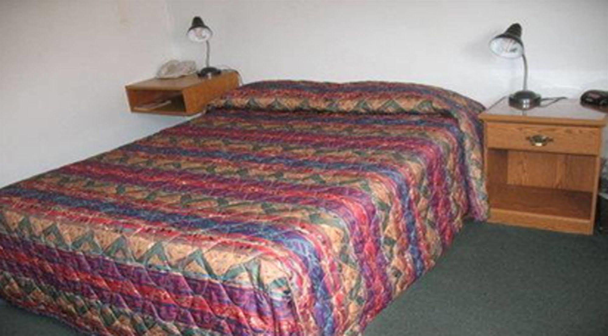 Silver Sage Inn Моуаб Екстериор снимка