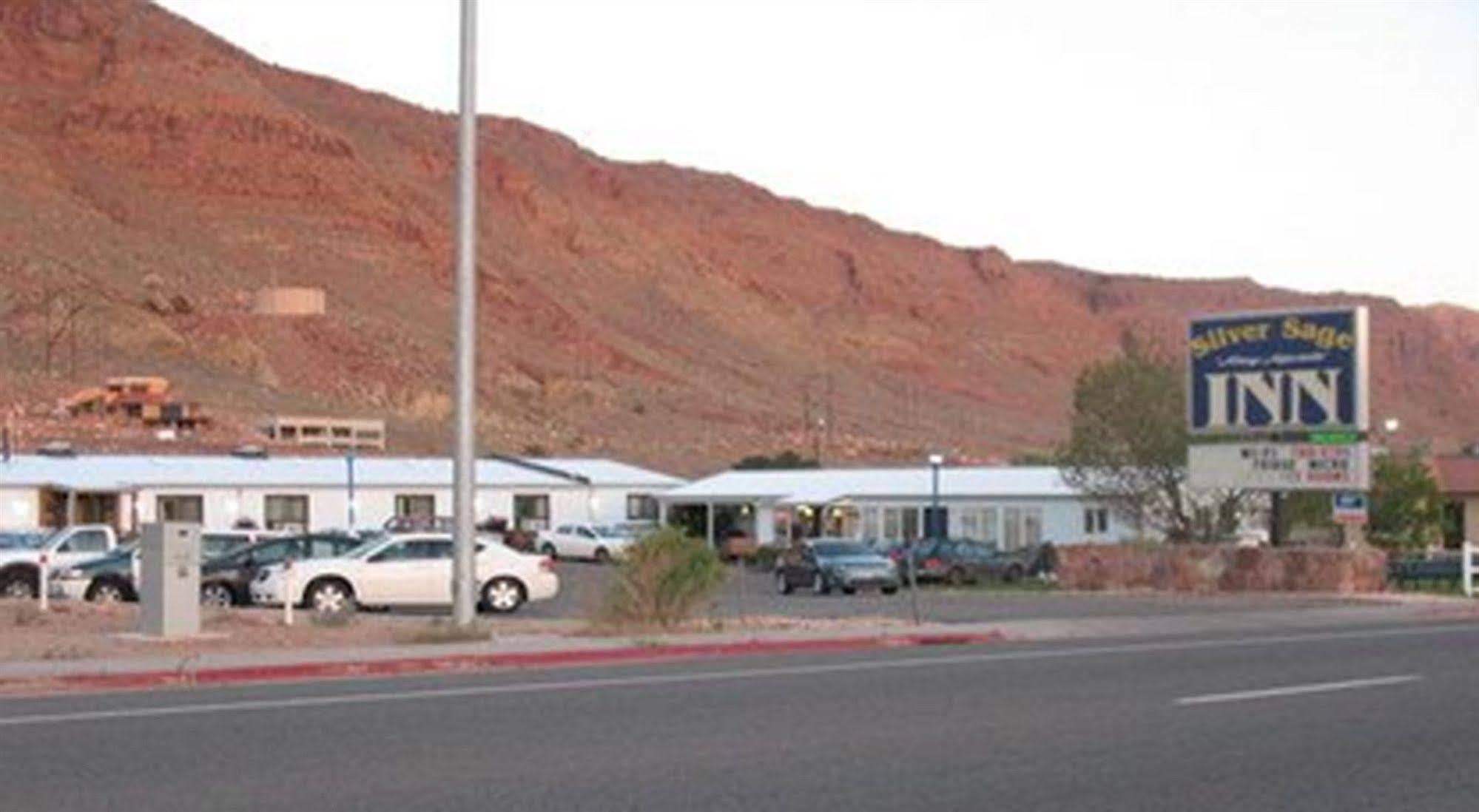 Silver Sage Inn Моуаб Екстериор снимка