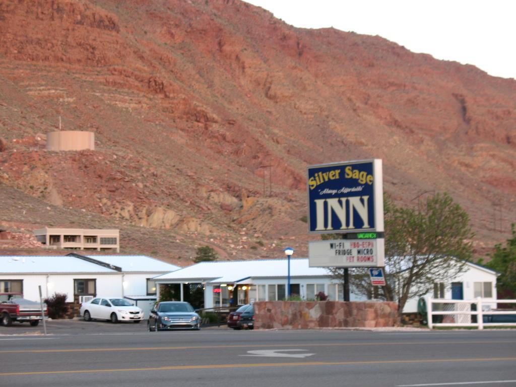 Silver Sage Inn Моуаб Екстериор снимка